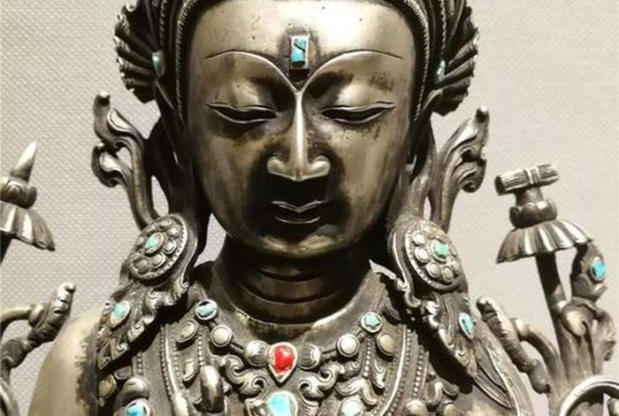 银佛像属于银器吗 纯银佛像有什么讲究