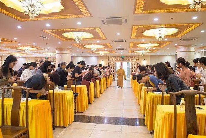 佛教知识视频下载免费；佛教基础知识视频讲座