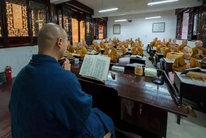 佛学院的学生都学什么、佛学院干什么的