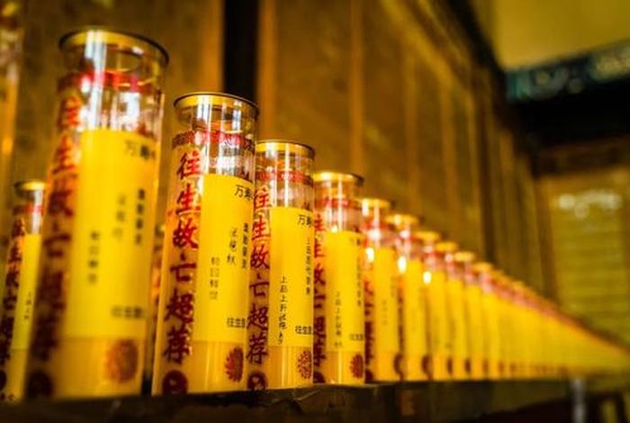 怎么在佛前供灯 佛前供灯怎么发愿