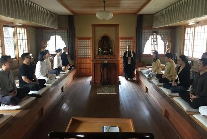 南传佛教的禅定方法；国内南传禅修寺院