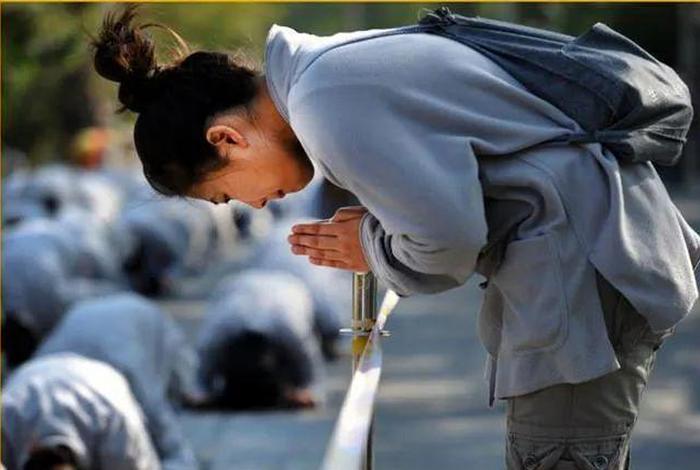 高中生学佛好吗；高中生学佛好吗女生