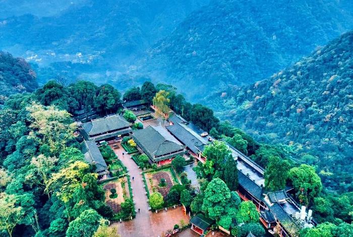 乐山峨眉山三日游最佳攻略自驾游 乐山峨眉山四日游攻略