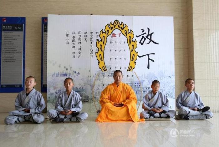 佛教坐禅藏语解释，佛教中的坐禅是什么意思