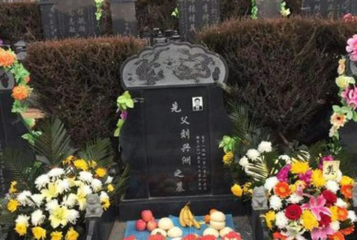 过世亲人如何供养 - 已故亲人如何供奉