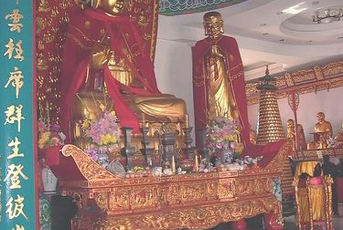 寺庙里的佛教知识有哪些（寺庙里都有哪些常见的佛）
