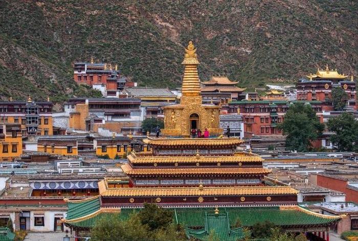 藏传佛教寺庙知识、藏传佛教的六大寺庙名字