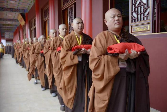 比丘能增戒需要什么手续；比丘戒什么意思