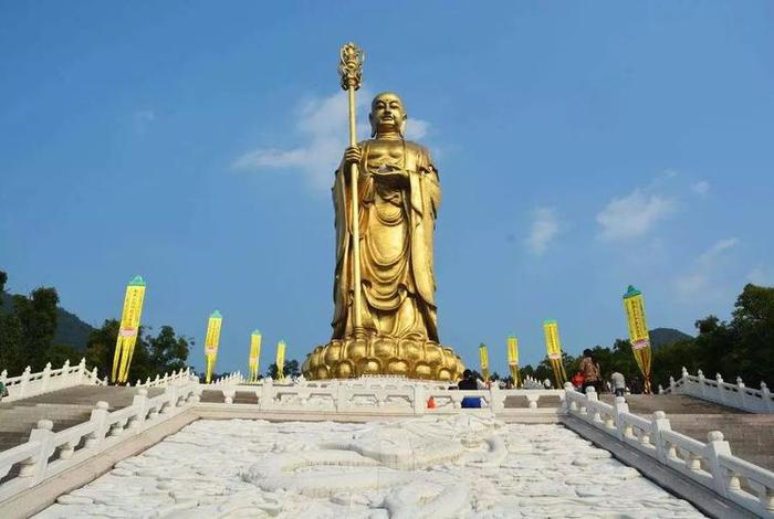 地理题佛教圣地为何都在山上（问题2;为什么大部分佛教徒都住在北半球）