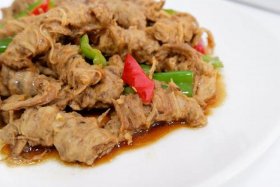 佛教对吃牛肉有什么说法；佛教徒不能吃牛肉吗