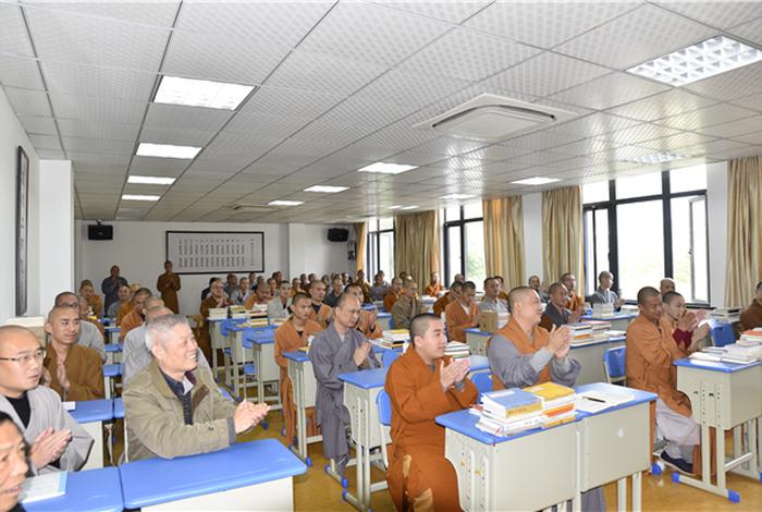 佛学大师讲座视频，佛教大师讲坛