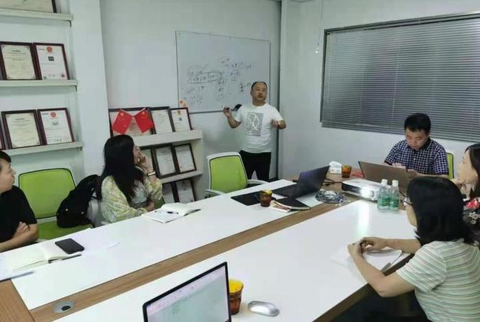 弘圣是什么意思（弘圣老师讲课视频）