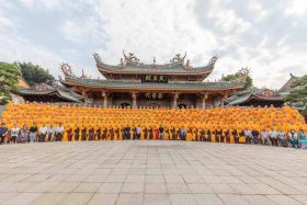到哪里学佛教知识最好、哪里有学佛的寺庙