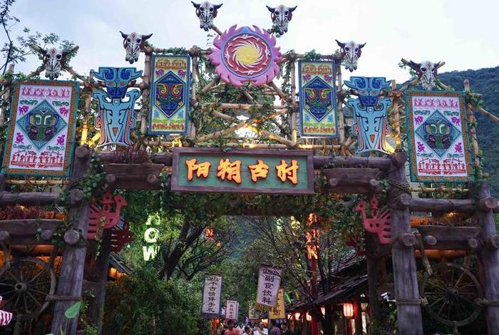 桂林有哪些历史文化浓厚的地方；桂林历史文化名城
