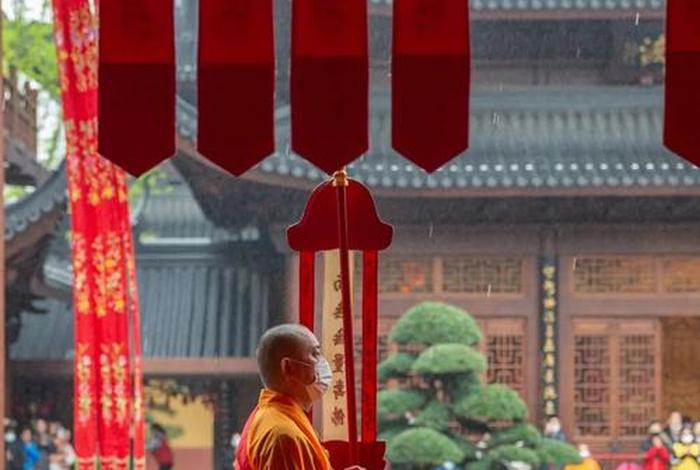 叹气佛家怎么讲、叹气寓意