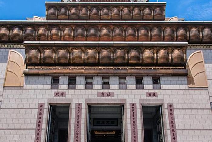 台中佛寺 - 台中禅寺的简述