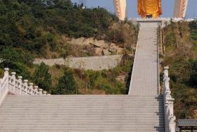 佛教旅游景点有哪些（佛教旅游景区）
