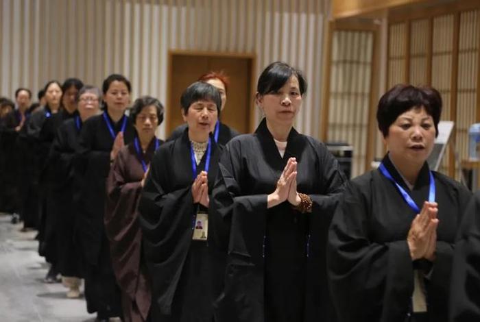 佛教在家居士早课 在家居士的早课