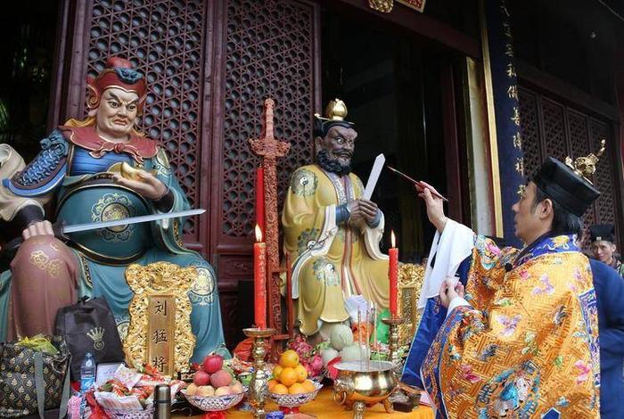 佛教开光讲解视频；佛教开光仪式视频直播