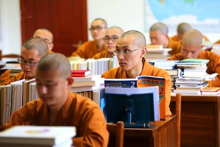 进佛教要什么学历，进佛教要什么学历呢