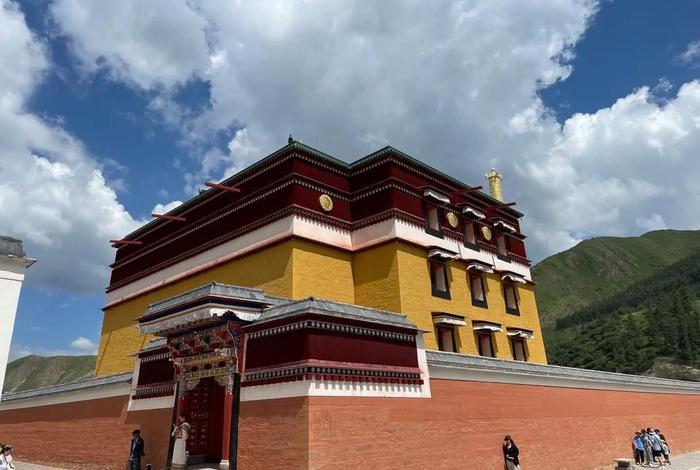 藏传佛教寺庙视频大全，藏传佛教寺庙建筑