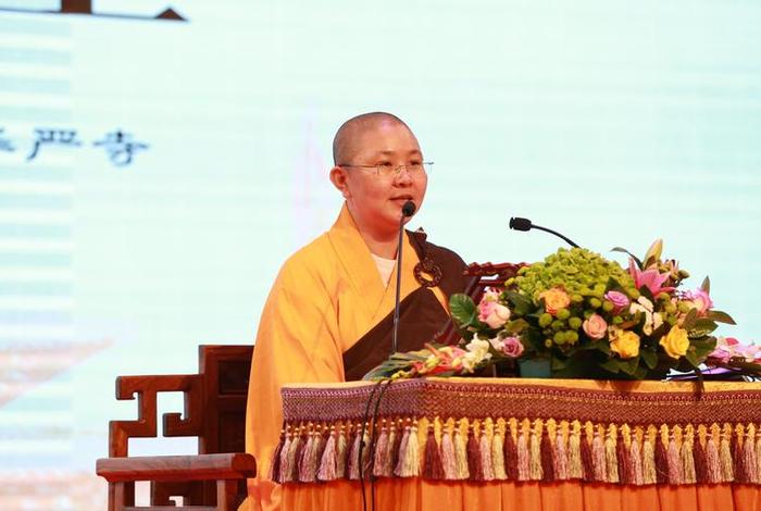 佛教经典讲解视频（佛教经典视频讲座在线观看）