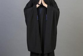 佛教教徒穿什么衣服；佛教教徒穿什么衣服合适