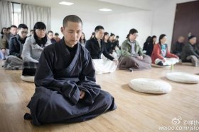 佛教坐禅的视频，佛教坐禅的视频播放