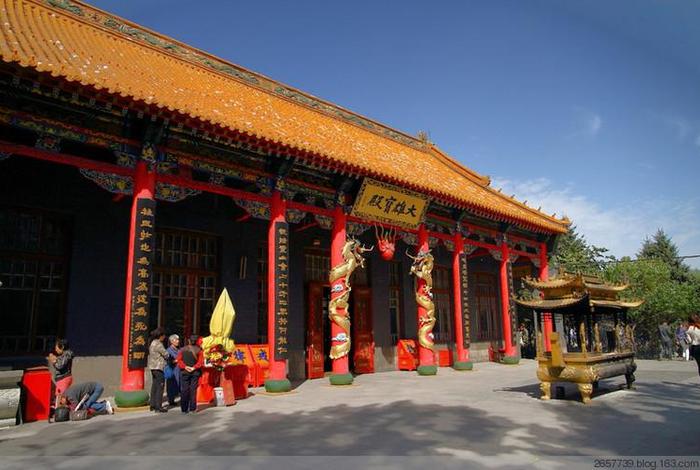佛教极乐寺；极乐寺大佛