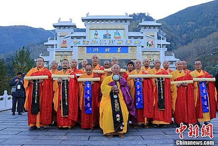 静空法师佛教基本知识讲解；静空法师的讲座