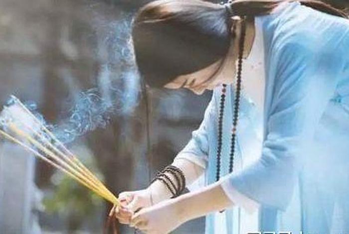 佛教中的女人指的是什么、佛教中的女人指的是什么人