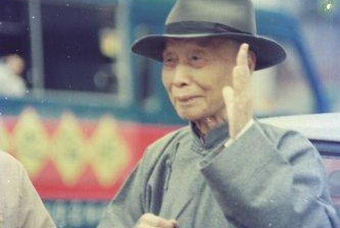 李炳南老居士佛七讲话,李炳南老居士是什么菩萨再来 李炳南老居士佛七讲话,李炳南老居士是什么菩萨再来