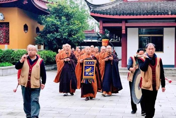 佛教忏悔仪式视频；佛教忏悔仪式视频大全