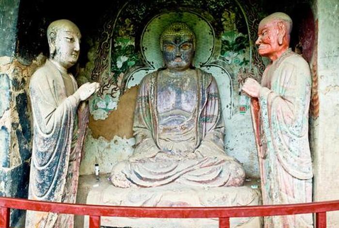 麦积山的佛像是什么原料、麦积山的佛像是什么原料的
