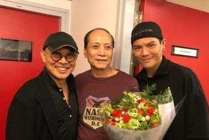 向佐谈师傅李连杰 向左是李连杰的什么人