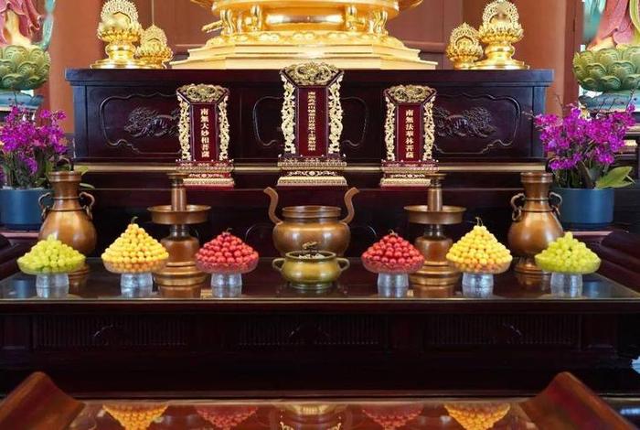 佛教供奉知识讲解图片；佛教供品图片