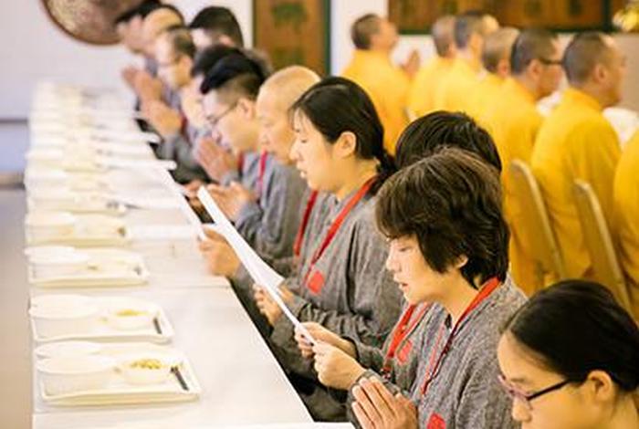 佛教过堂供养偈、佛教过堂供养偈怎么读