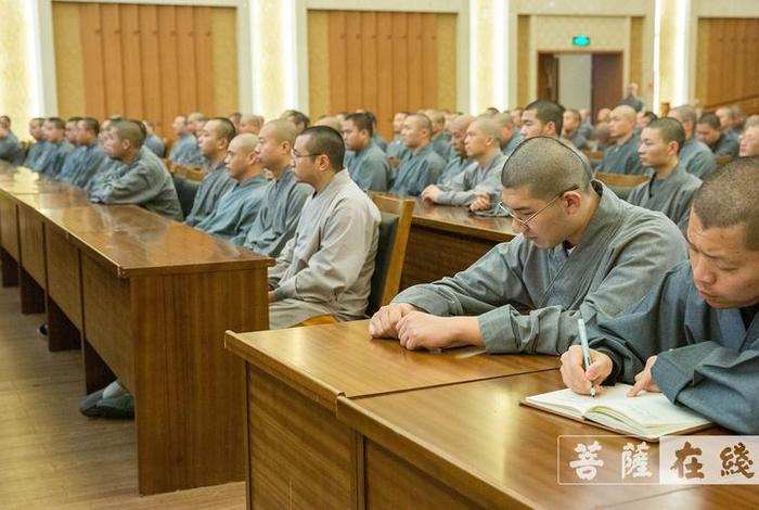佛教基础知识讲座心得体会范文；佛教讲座佛教讲座