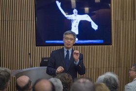 哈佛大学教授说中国教育、哈佛大学讲座教授
