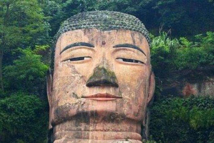 佛像偷偷流泪是真的吗 佛像眼泪
