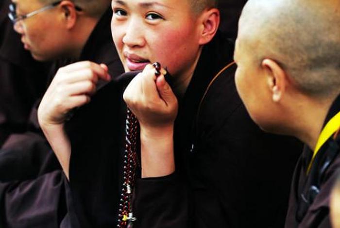 寺院尼姑每天生活作息时间表、尼姑一天的流程
