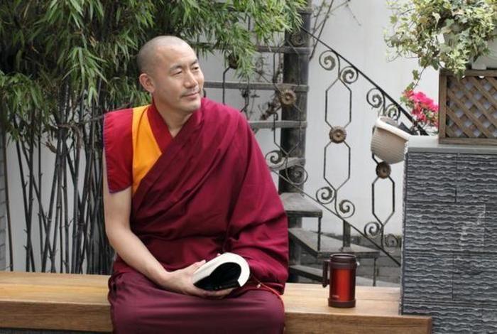 慈诚罗珠堪布拜见阿秋法王；阿秋法王现世使数十万众生获得往生净土的因缘视频