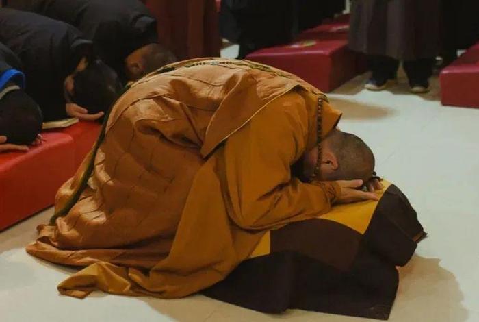 外国人如何看待佛教（外国人如何看待佛教文化）