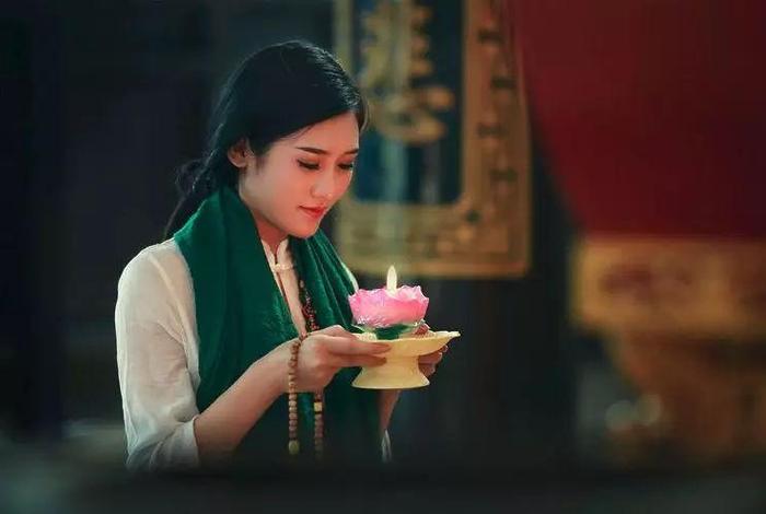 佛教何为女性庄严（佛家 女性）