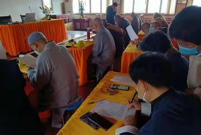 家庭佛教知识讲座视频，家庭佛教知识讲座视频完整版