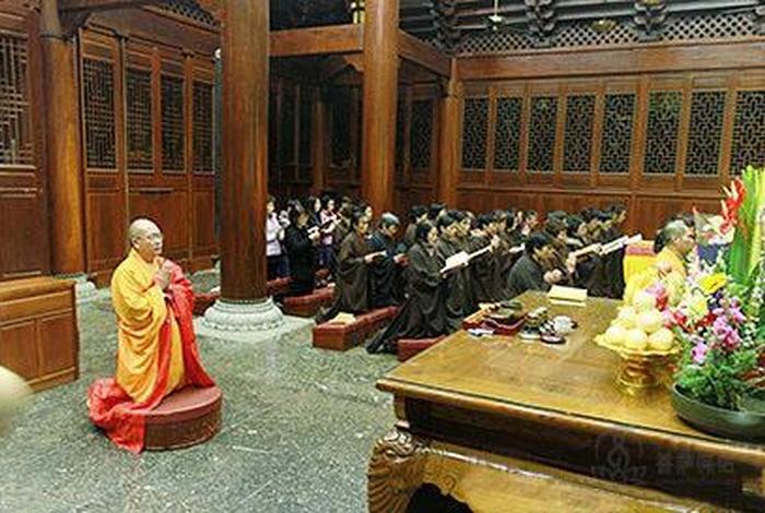 老年人怎样学佛教知识呢；老年人怎样学佛教知识呢图片