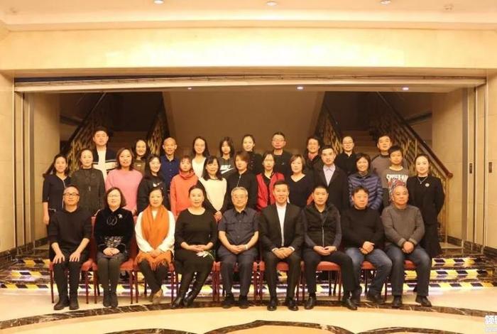 刘灿梁佛学精读；刘灿梁讲的佛经视频