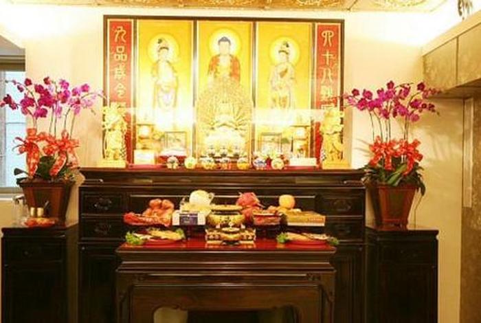 家里佛堂供几尊佛有说法吗（家里佛堂供几盏灯好）