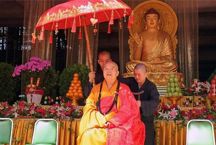 梦见佛教师父是什么预兆（梦见佛教大师）