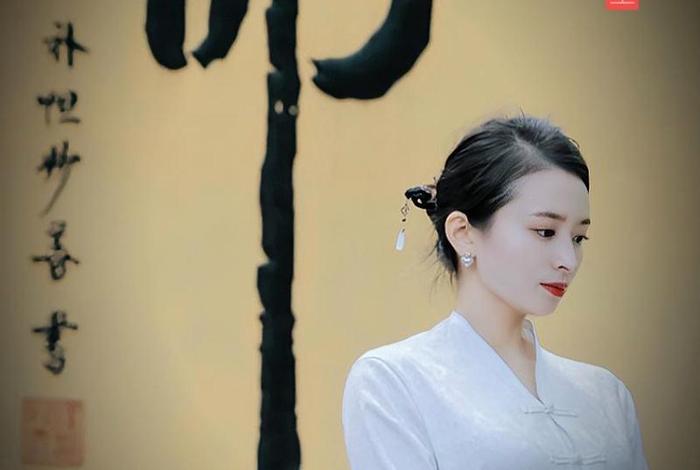 梦见师父给我们讲佛法、学佛人梦见师父们在做佛事